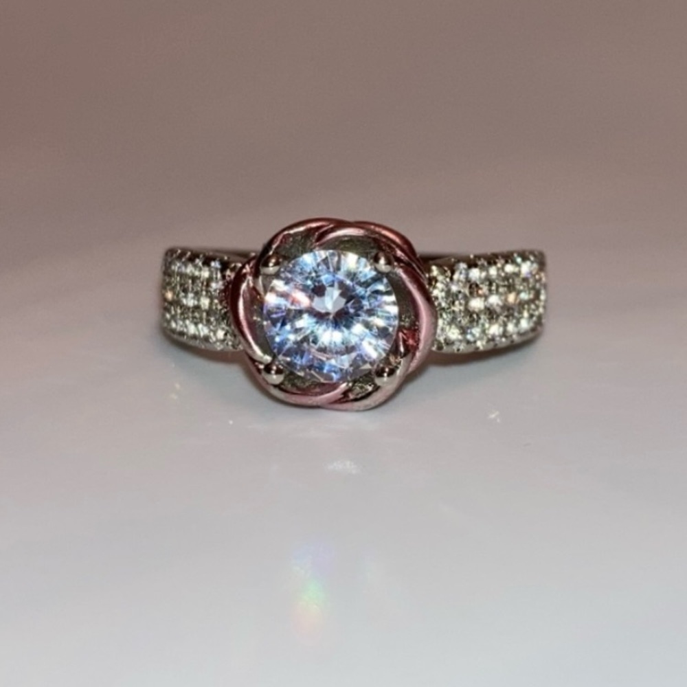 BEAUTIFUL Disney princess Belle inspired sterling silver, pink rose style ring